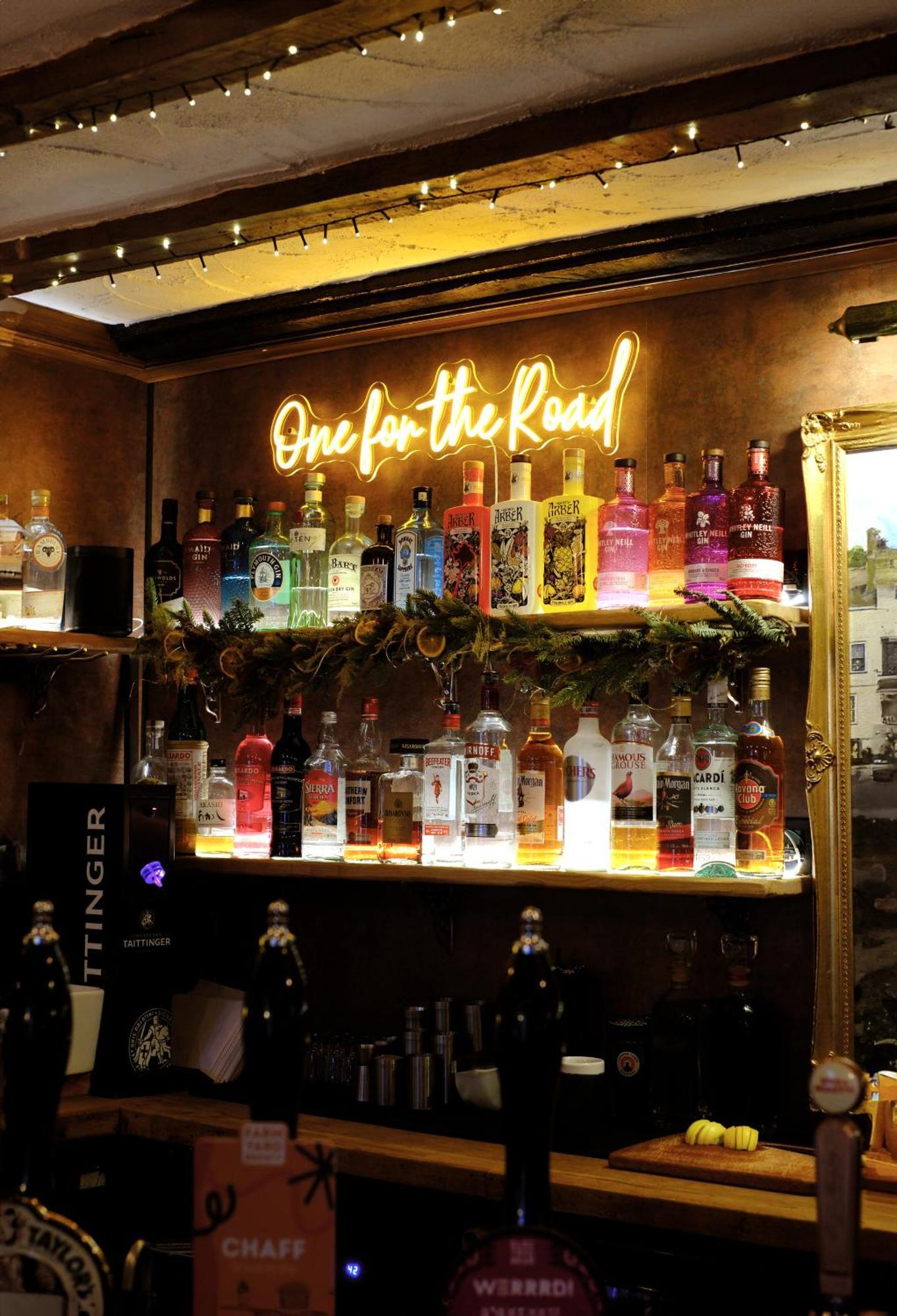 The Old Crown Coaching Inn 史云顿 外观 照片